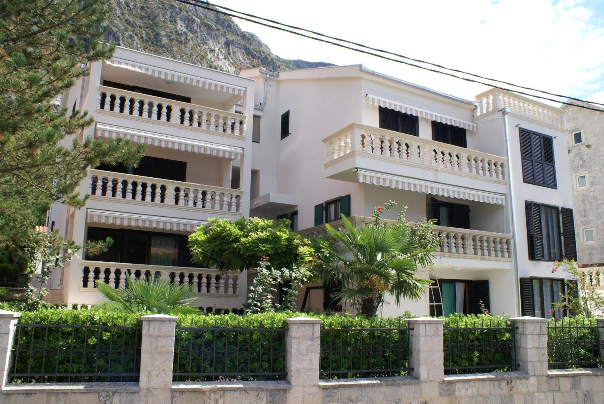 Apartments Radulovic Kotor Zewnętrze zdjęcie